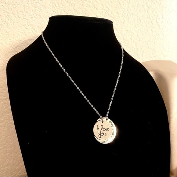 I Love you to the moon and back Necklace - Picture 5 of 8